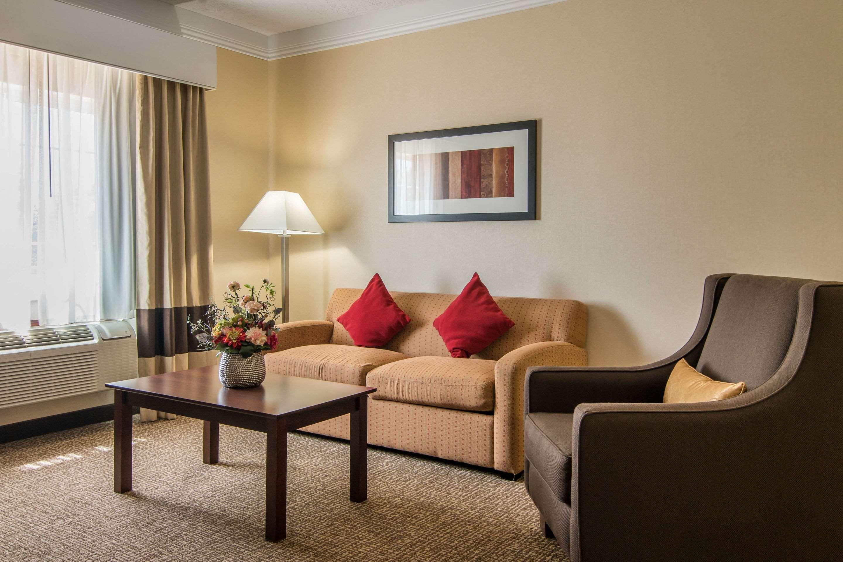 Comfort Linn County Fairground And Expo 3*