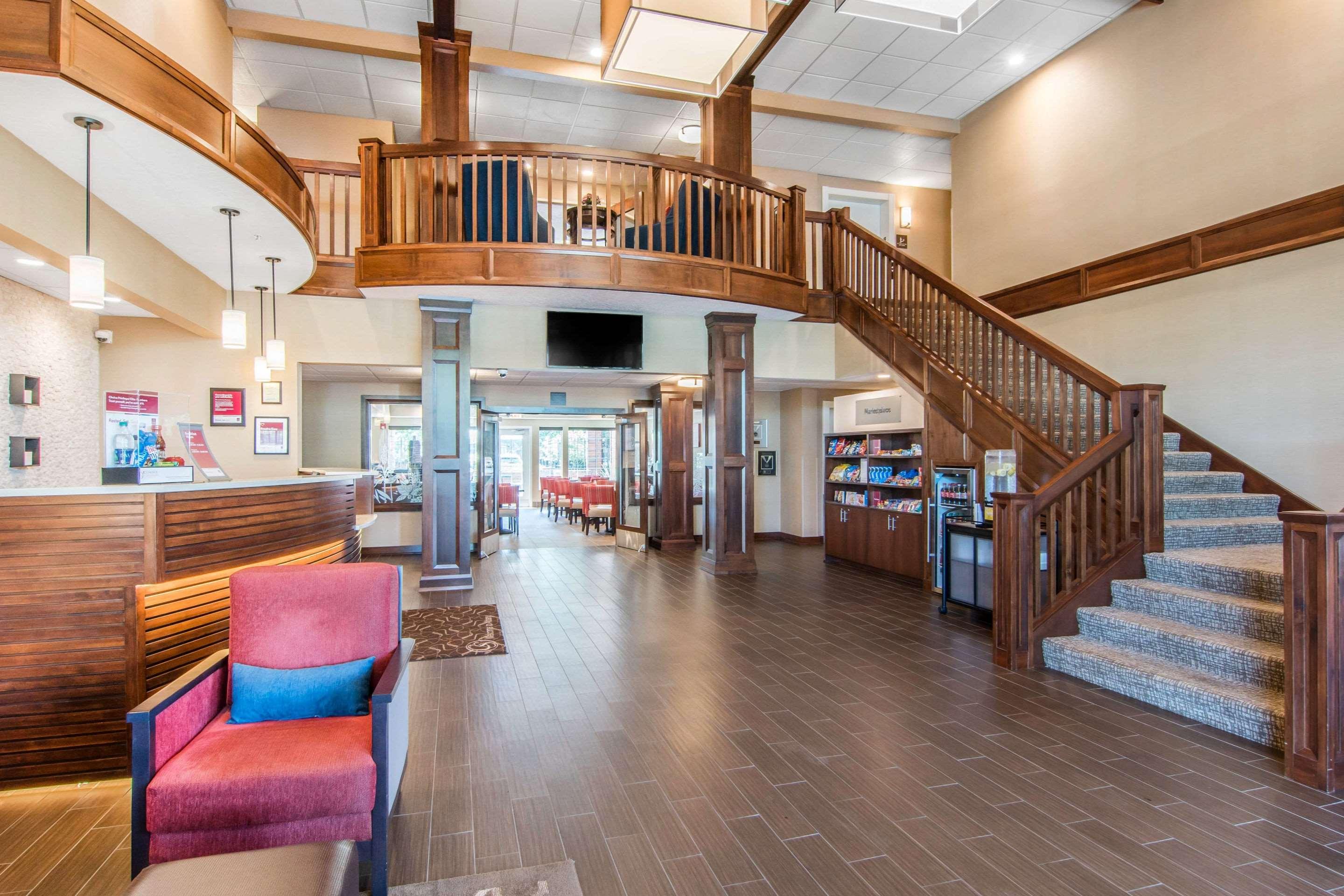 Hotel Comfort Linn County Fairground And Expo 3*