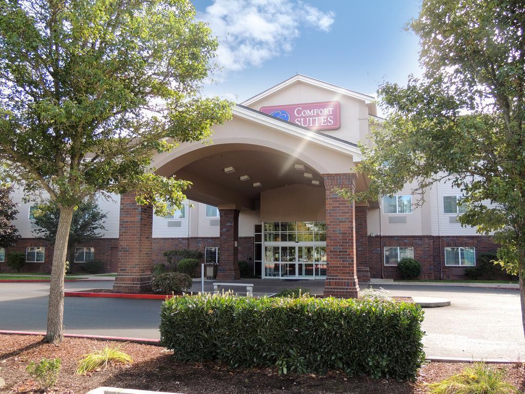 Comfort Linn County Fairground And Expo Hotel