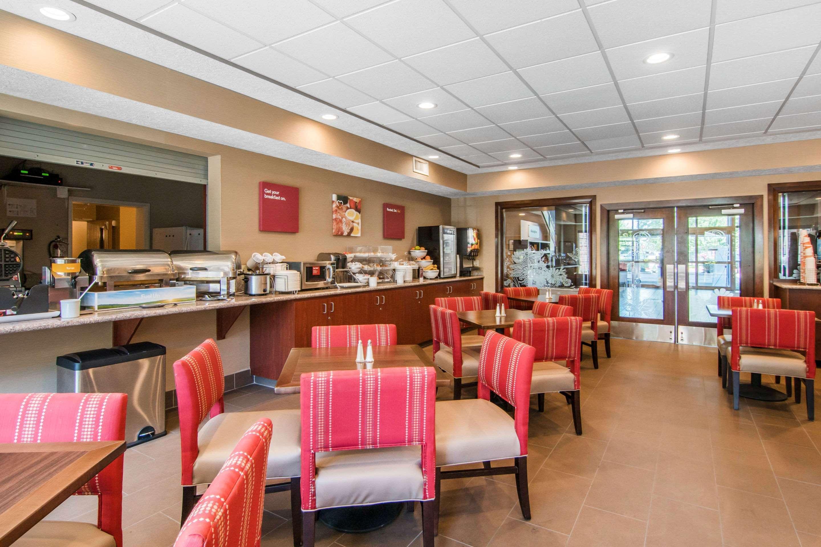 Comfort Linn County Fairground And Expo Hotel 3*