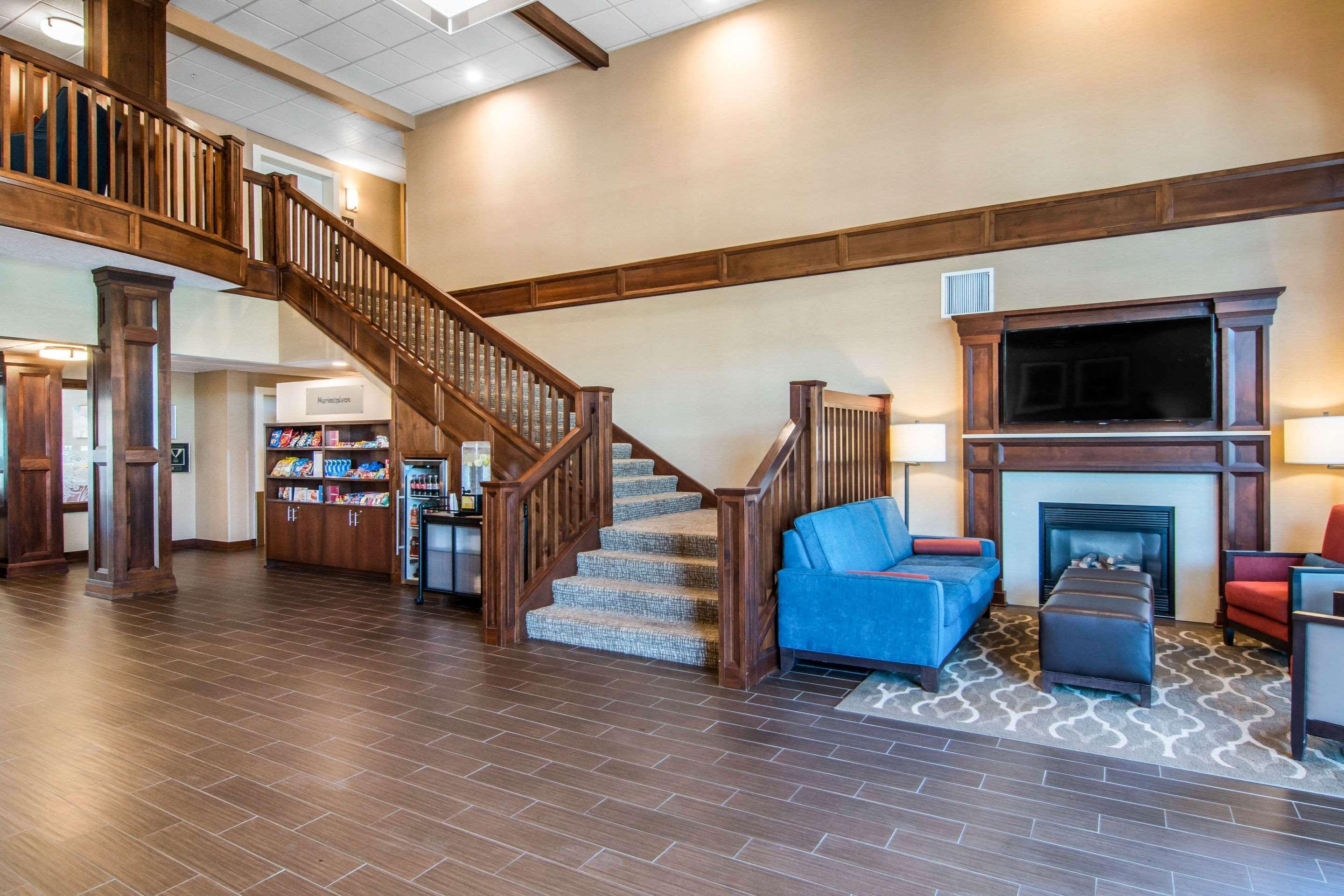 Hotel Comfort Linn County Fairground And Expo 3*